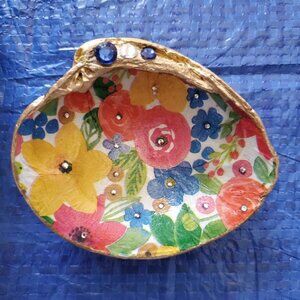 DECOUPAGE SHELLS FLORAL WITH FAUX GEMS AND GOLD LEAF TRIM JEWELRY - PRETTY